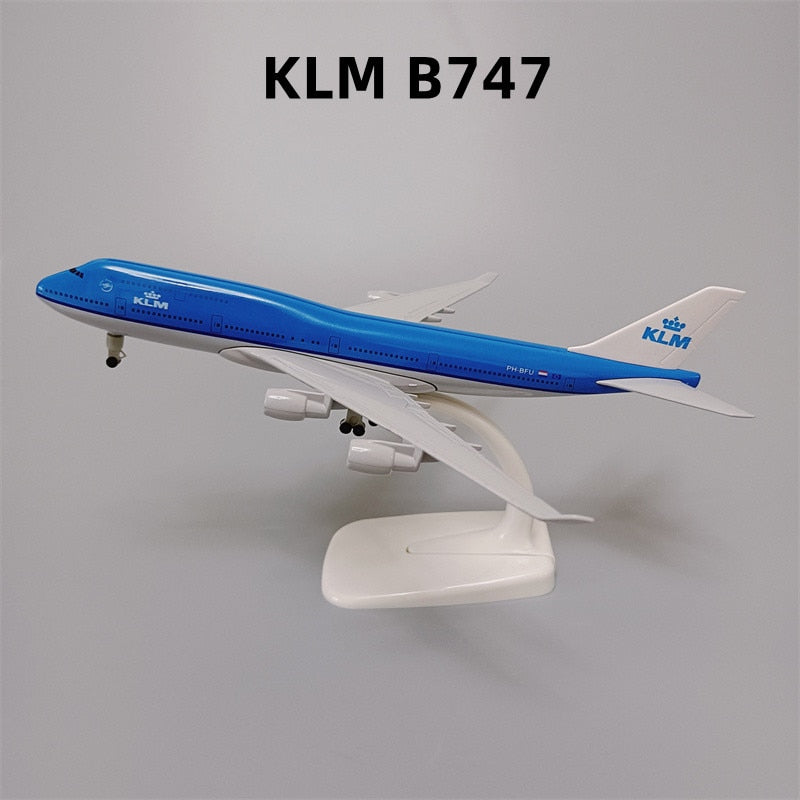 20cm/8" KLM B747