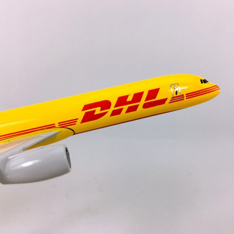 16cm/6.3" DHL B757 (NoGear)